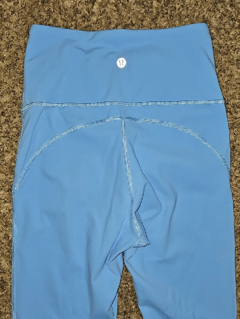 Lululemon Nulu Groove Flare Pants. Sz 4 31